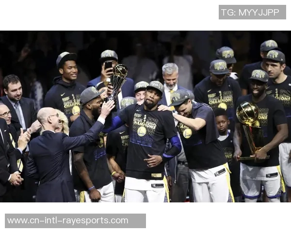 勇士两连胜凸显大危险！人物球员攻守崎岖，仅靠双核战绩难以安稳